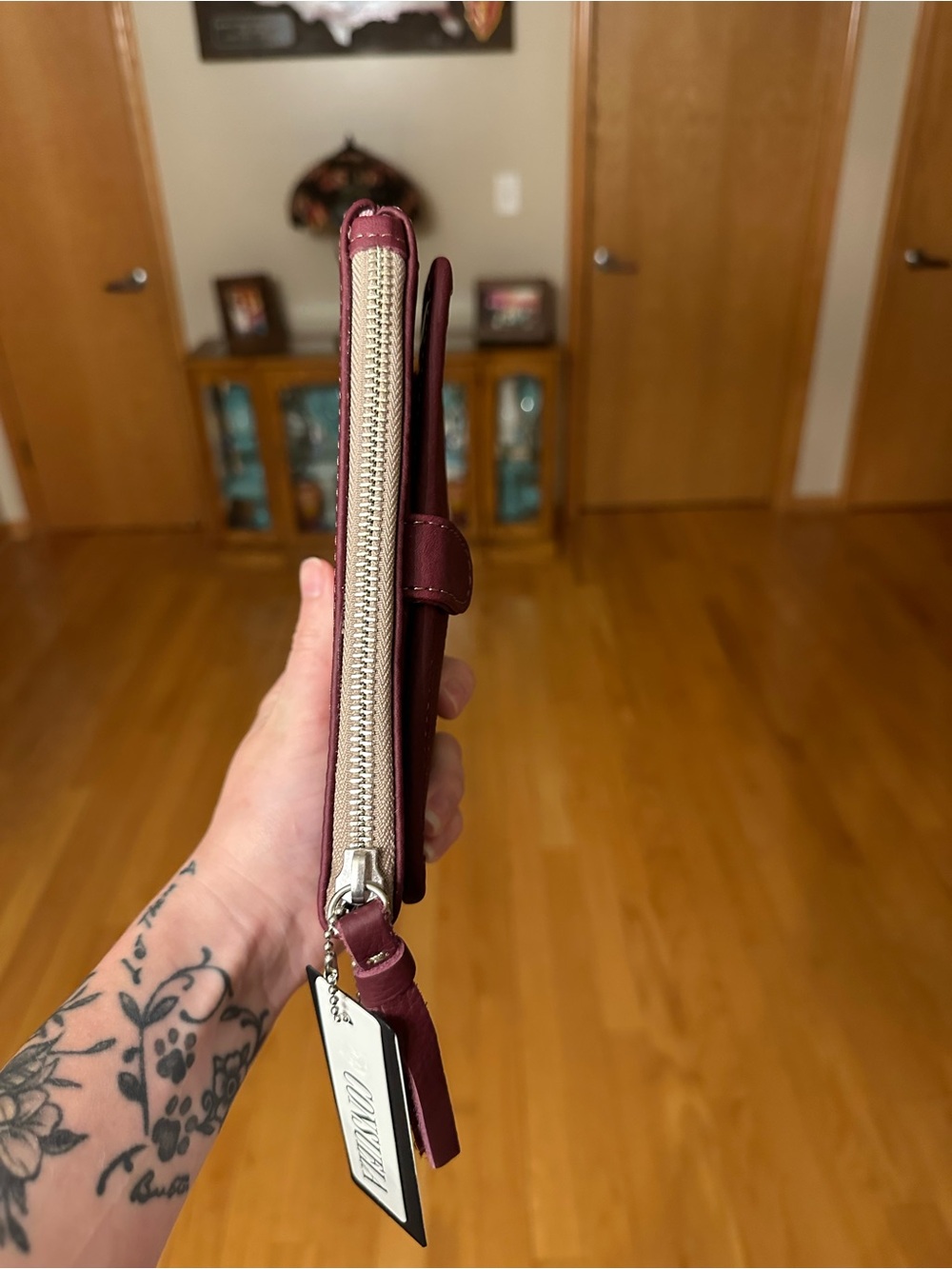 Consuela plum slim wallet - Picture 5 of 7